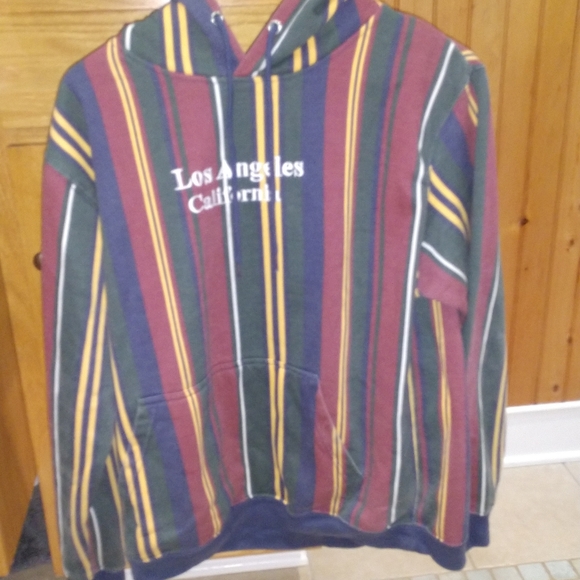 Sweatshirt - Picture 2 of 3